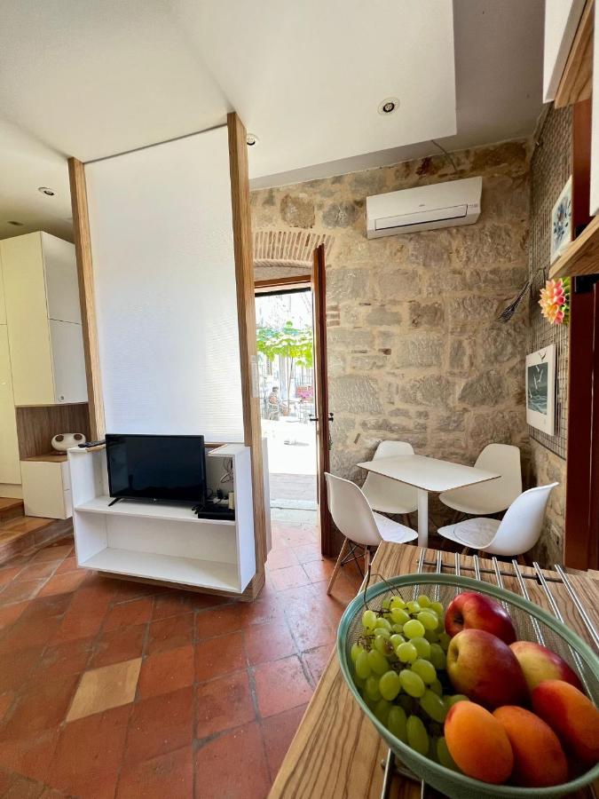 Sweet Suite Kastel Old Town Funtana Exterior photo